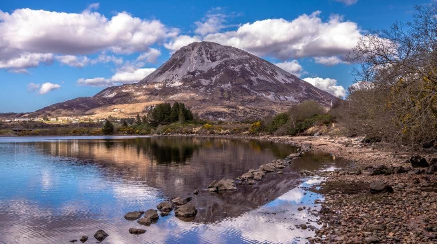 Dungloe Lakeside Lodging Apartamento Exterior foto